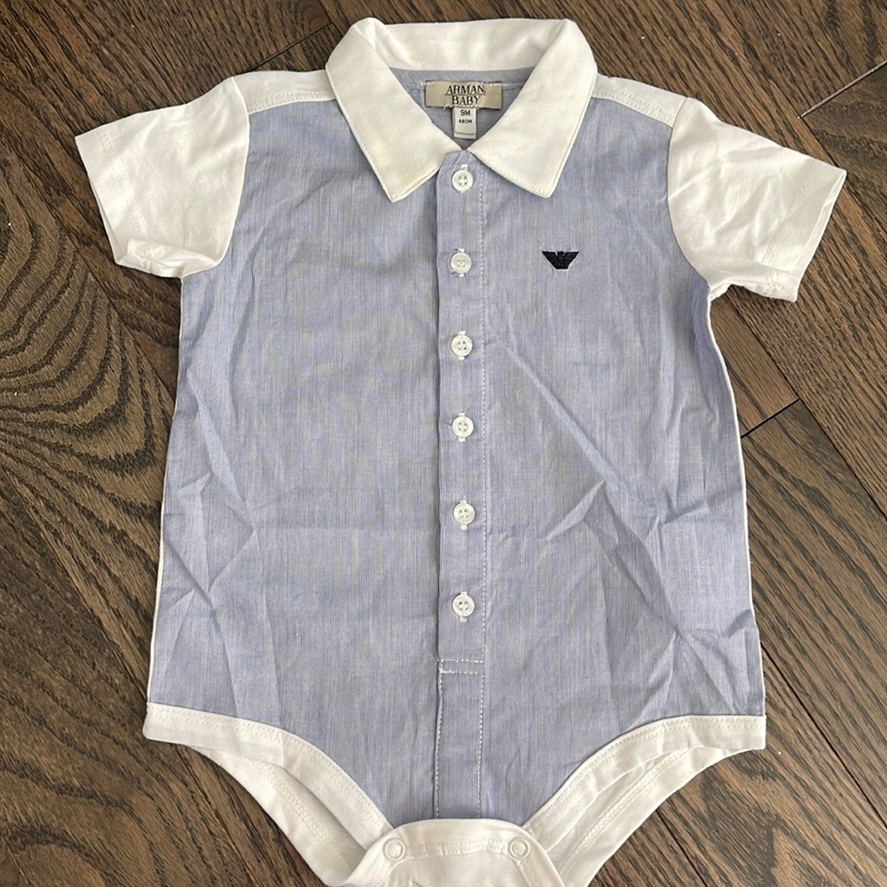 Like new! Baby boy ARMANI 9M onesie dress shirt! Cute! Save!!!